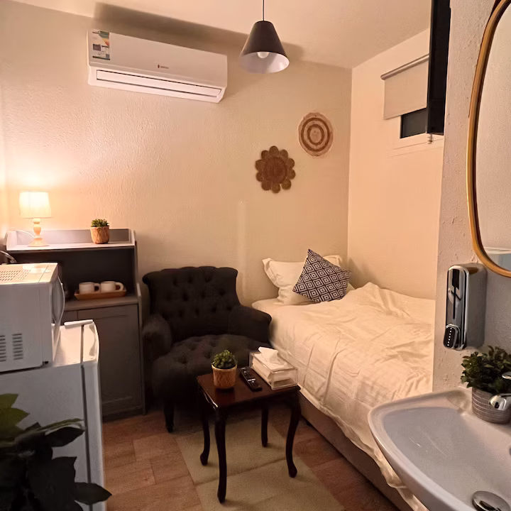 98475f6d-ed6a-48e9-b3e7-7eb324273b02