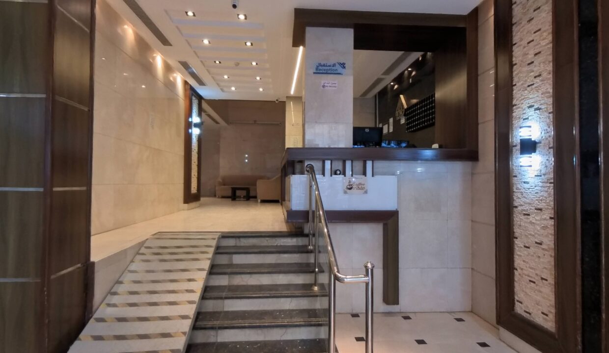 مدخل فندق كرم المشاعر